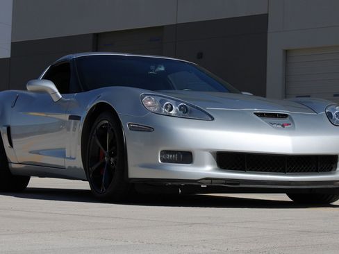 Used 2013 Chevrolet Corvette Grand Sport w/ 2LT Preferred Equipment Group RWD image 5