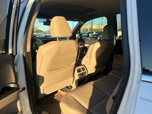 Used 2019 Honda Pilot EX-L image 18