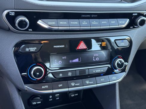 Used 2017 Hyundai Ioniq SEL FWD image 14