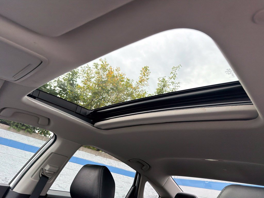 Used 2023 Honda Accord EX image 11