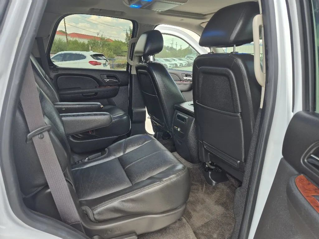 Used 2012 Chevrolet Tahoe LTZ RWD image 22