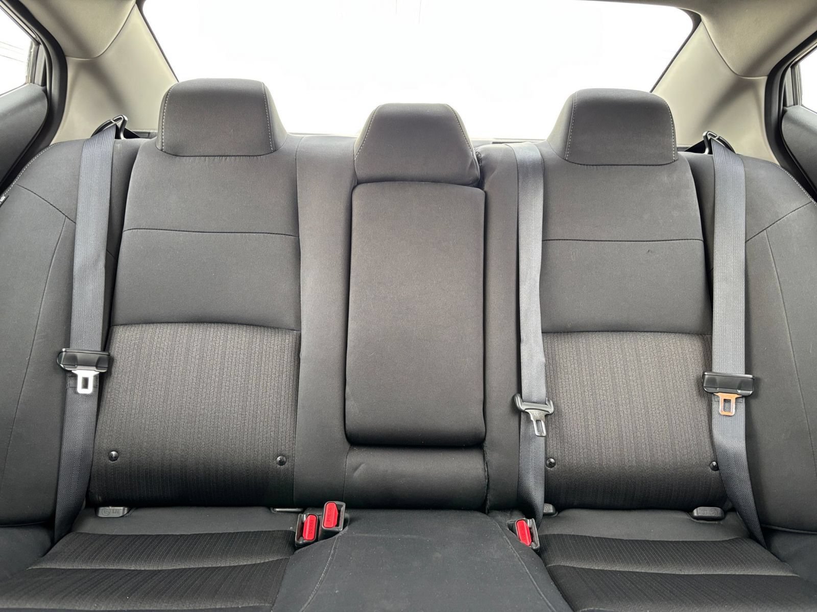 Used 2025 Nissan Altima 2.5 SV FWD image 38