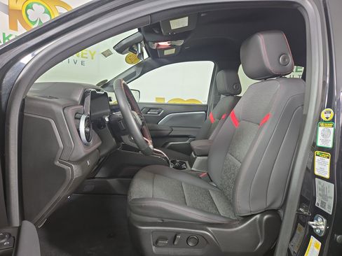 Used 2024 Chevrolet Colorado Z71 w/ LPO, Dark Essentials Package image 11