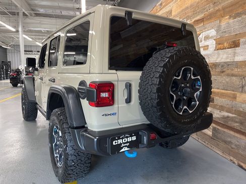 Used 2022 Jeep Wrangler Unlimited Rubicon 4xe w/ Cold Weather Group image 31