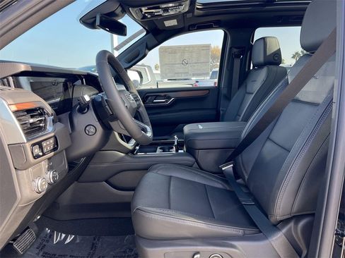 New 2026 GMC Yukon Denali w/ Sun & Power Step Package image 24