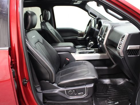 Used 2015 Ford F150 Platinum w/ Equipment Group 701A Luxury AWD/4WD image 26
