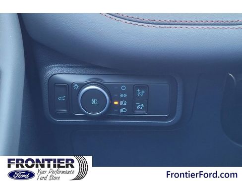 Used 2026 Ford Explorer Active AWD/4WD image 15