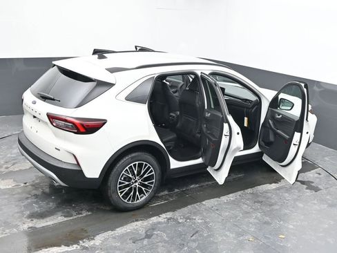 New 2026 Ford Escape SE image 65