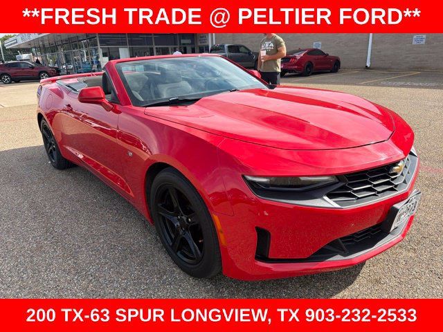 Used 2020 Chevrolet Camaro LT RWD image 1