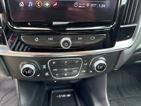 Used 2023 Chevrolet Traverse LT w/ LPO, Floor Liner Package AWD/4WD image 24