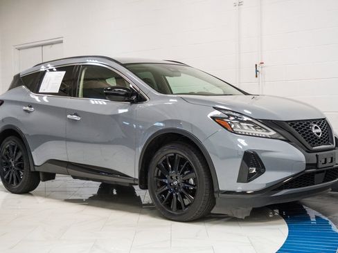 Used 2023 Nissan Murano SV w/ SV Midnight Edition Package image 5