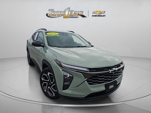 Used 2024 Chevrolet Trax RS w/ Driver Confidence Package image 1