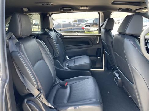 Used 2025 Honda Odyssey Sport-L image 28