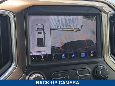 Used 2020 Chevrolet Silverado 1500 High Country w/ Technology Package AWD/4WD image 31