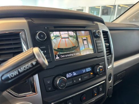 Used 2019 Nissan Titan PRO-4X w/ Pro-4x Convenience Package AWD/4WD image 21