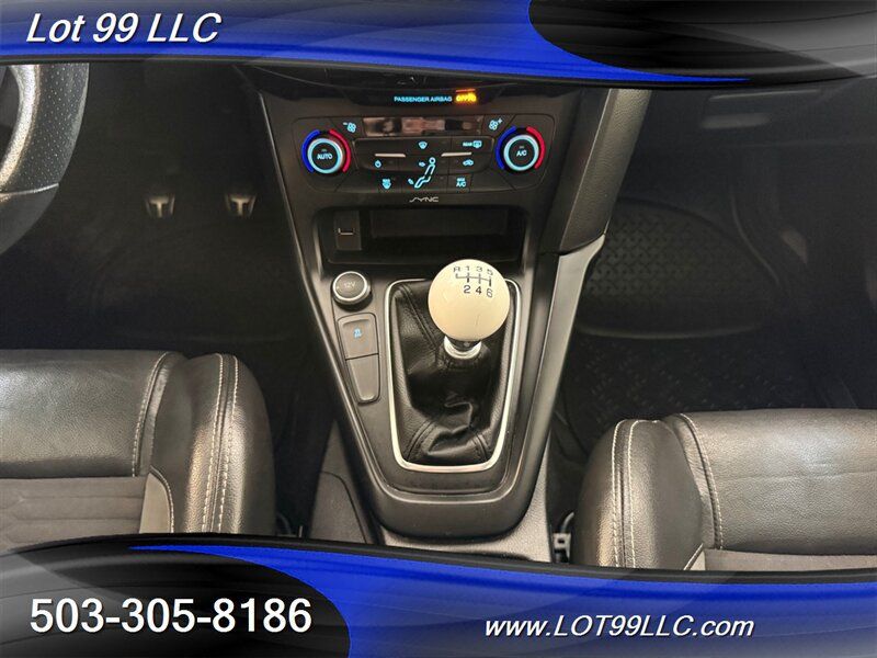 Used 2017 Ford Focus ST w/ Equipment Group 401A FWD image 15