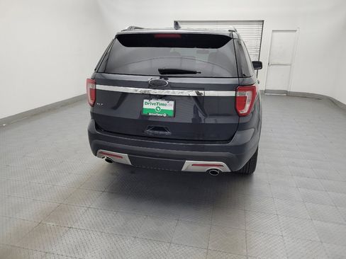 Used 2017 Ford Explorer XLT w/ Equipment Group 202A FWD image 7