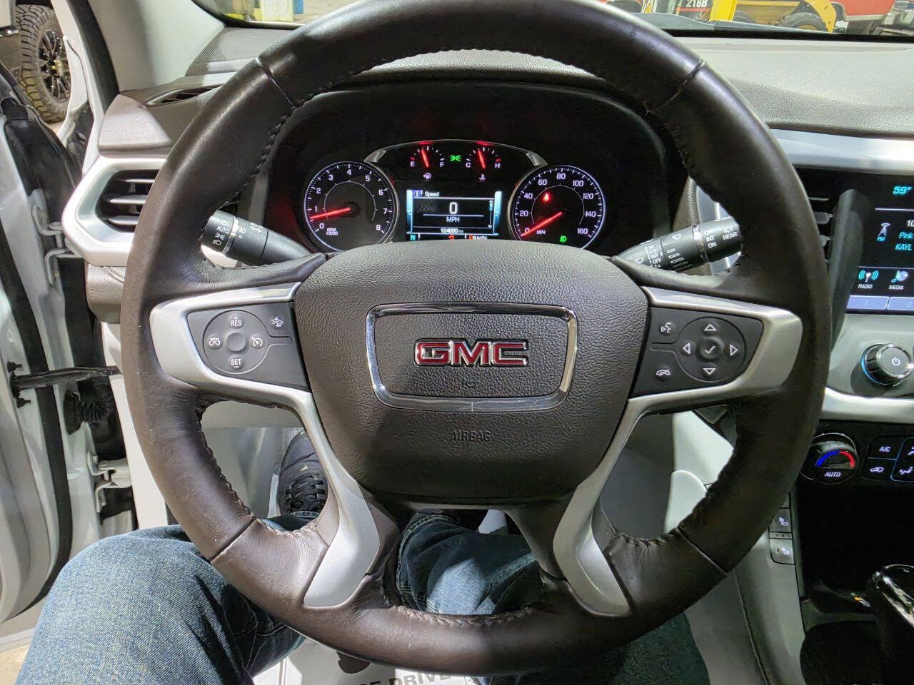 Used 2017 GMC Acadia SLT w/ LPO, Floor Liner Package AWD/4WD image 37