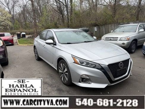 Used 2019 Nissan Altima 2.5 SL image 1