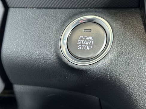 Used 2022 Hyundai Ioniq SE image 23