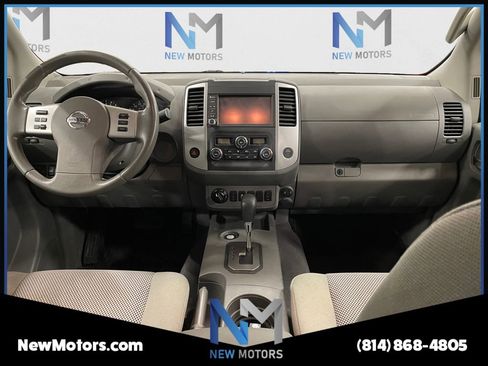 Used 2020 Nissan Frontier SV image 10