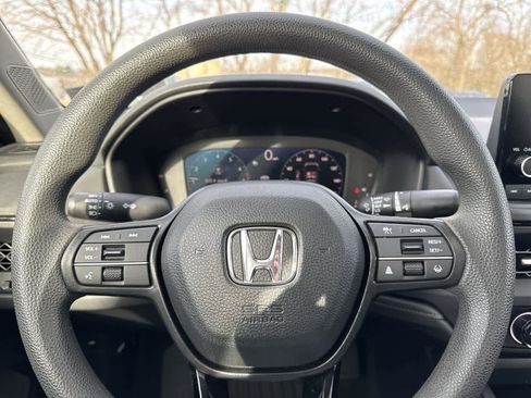 Used 2024 Honda Accord EX image 19
