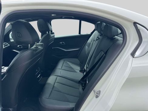 Used 2025 BMW 330i xDrive Sedan w/ M Sport Package AWD/4WD image 10