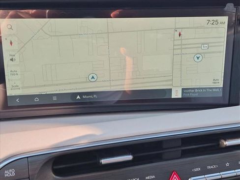 Used 2026 Hyundai Palisade SEL FWD image 13