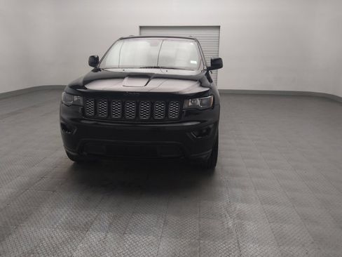 Used 2019 Jeep Grand Cherokee Altitude RWD image 15