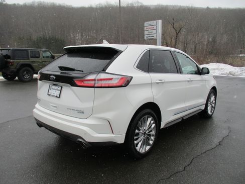 Used 2020 Ford Edge Titanium w/ Equipment Group 301A image 5