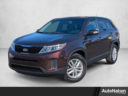 Used 2014 Kia Sorento LX FWD image 1
