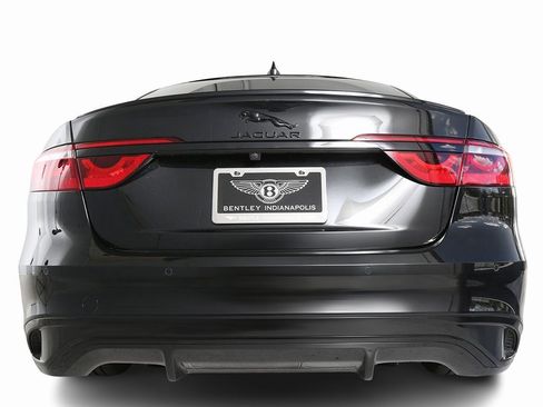 Used 2024 Jaguar XF R-Dynamic SE image 8