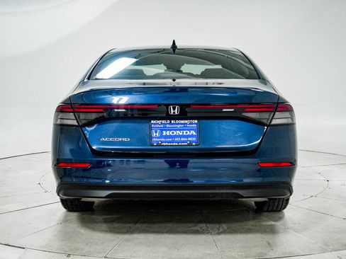 Certified 2025 Honda Accord SE image 7