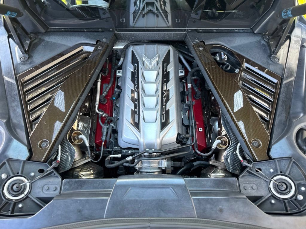 Used 2021 Chevrolet Corvette Stingray Premium Cpe w/ Z51 Performance Package RWD image 17