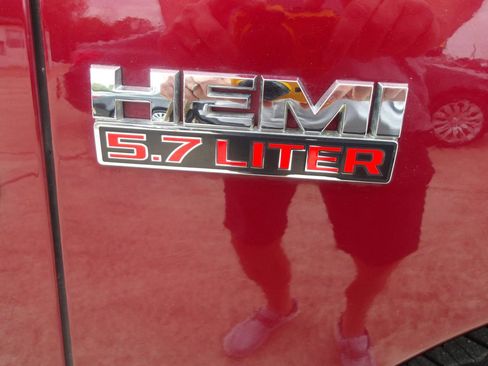 Used 2018 RAM 1500 Lone Star image 28