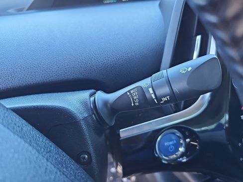 Used 2021 Toyota Prius Prime XLE w/ Carpet Mat Package (TMS) FWD image 18