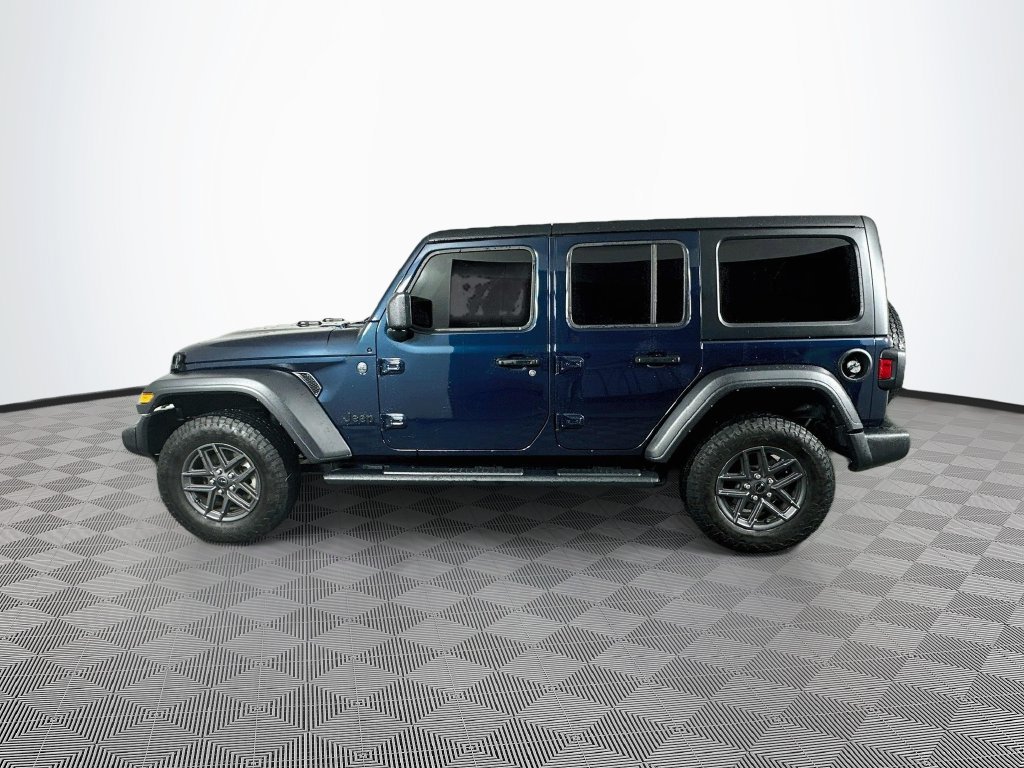 Used 2025 Jeep Wrangler Unlimited Sport AWD/4WD image 6