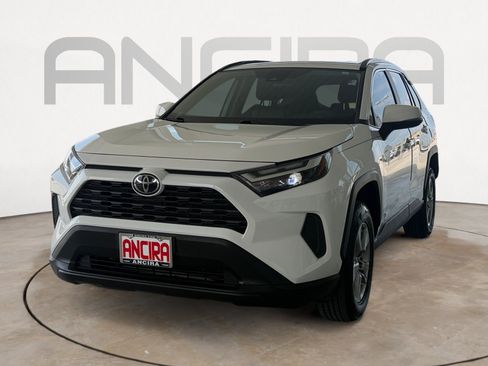 Used 2023 Toyota RAV4 XLE w/ Convenience Package FWD image 6