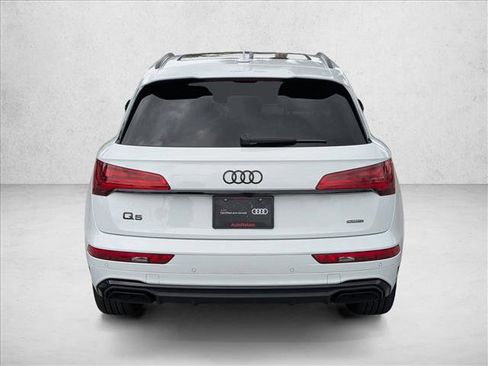 Certified 2024 Audi Q5 2.0T Premium w/ Summer of Audi Package AWD/4WD image 6