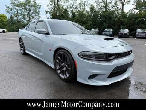 Used 2022 Dodge Charger Scat Pack RWD image 4