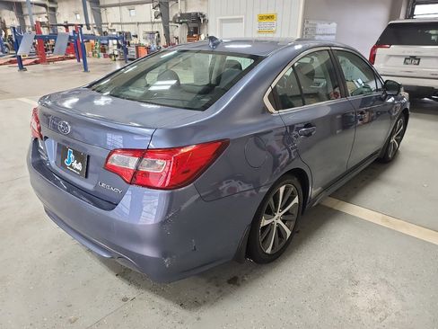 Used 2016 Subaru Legacy 2.5i Limited AWD/4WD image 5