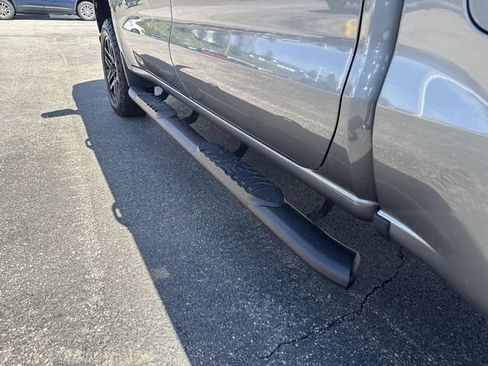 Used 2022 Chevrolet Silverado 1500 LT Trail Boss image 14