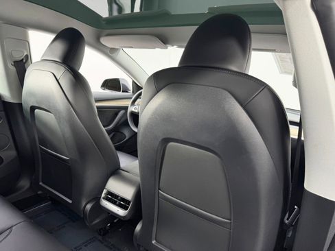 Used 2023 Tesla Model 3 Standard Range image 36