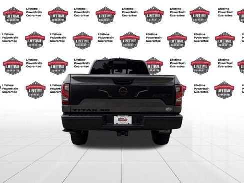 Certified 2024 Nissan Titan PRO-4X image 4