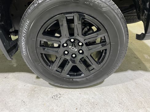 Used 2022 Chevrolet Silverado 1500 Custom image 13