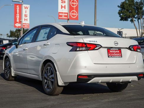 New 2025 Nissan Versa SV w/ Trunk Package image 9
