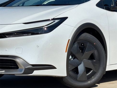 New 2026 Toyota Prius Plug-In Hybrid image 2