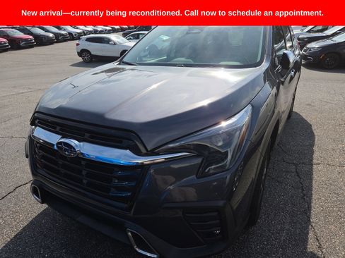 Used 2023 Subaru Ascent Touring AWD/4WD image 1