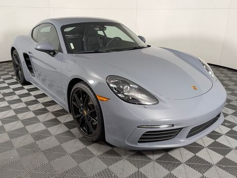 Used 2025 Porsche 718 Cayman image 9