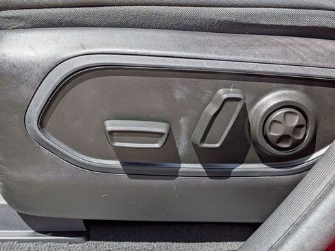 Certified 2023 Jeep Grand Cherokee L Laredo AWD/4WD image 13